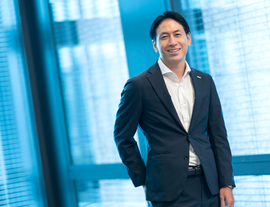 MESSAGE FROM HEAD OF RECRUIT PLANNING GROUP 採用責任者からのメッセージ